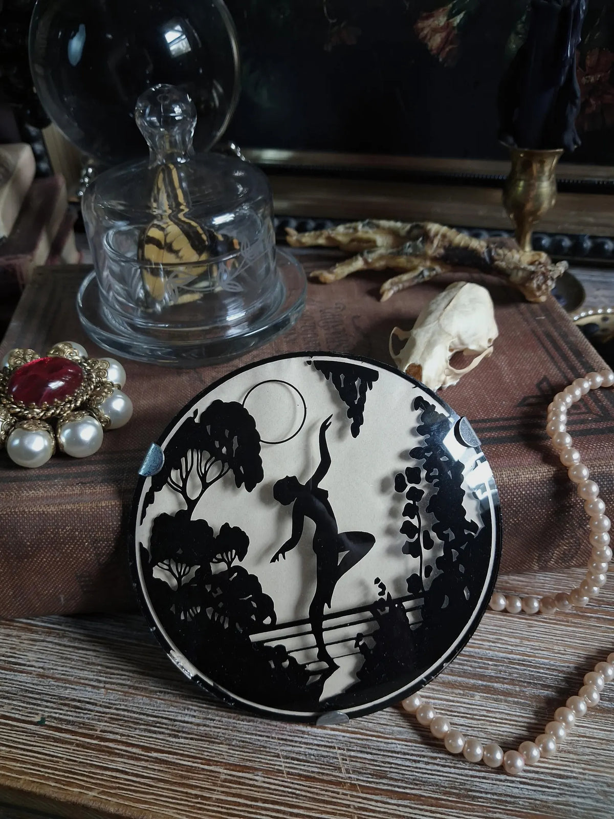 1920s Moonlit Dancing Nymph Silhouette