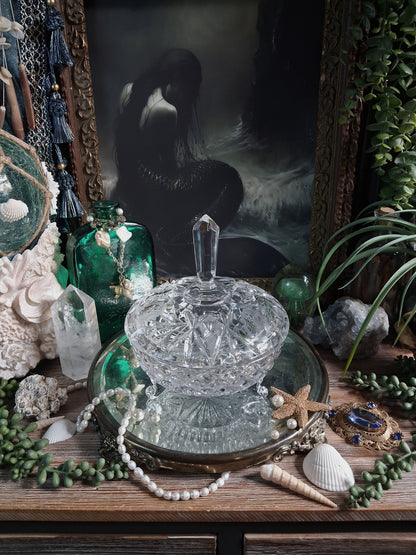 Vintage Crystal Finial Covered Dish / Footed Offering Vessel