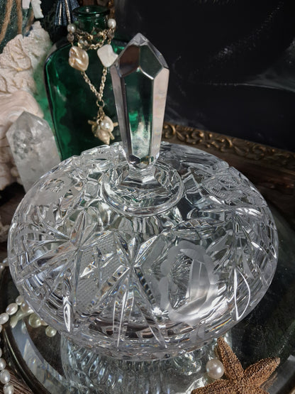 Vintage Crystal Finial Covered Dish / Footed Offering Vessel