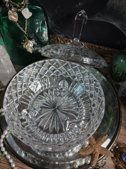 Vintage Crystal Finial Covered Dish / Footed Offering Vessel