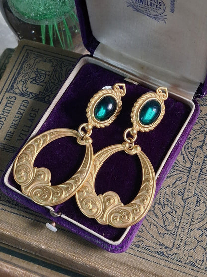 Vintage Emerald Green Cabochon Earrings