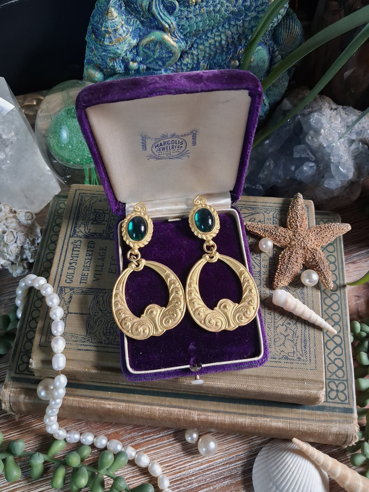 Vintage Emerald Green Cabochon Earrings