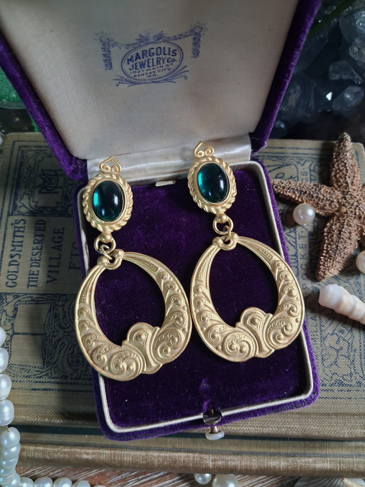 Vintage Emerald Green Cabochon Earrings