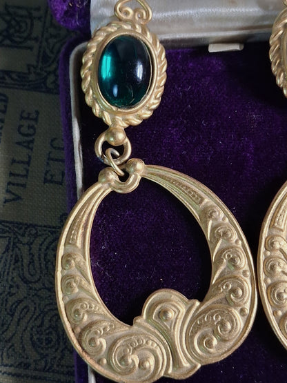 Vintage Emerald Green Cabochon Earrings