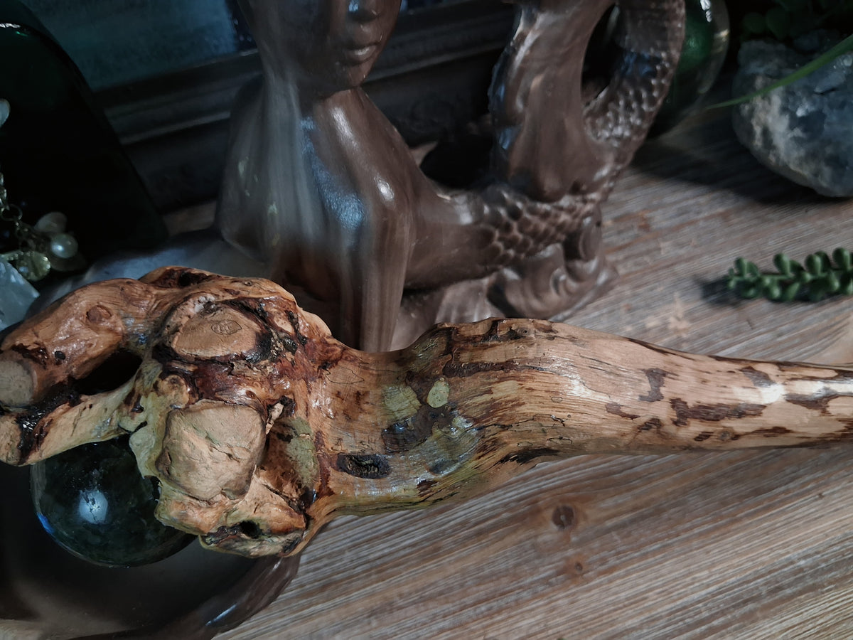 Handmade Labradorite & Pearl Hazelnut Wand / Nuada Wands