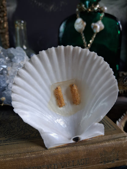 Circa 1920s Antique Seashell Lady Folk Art Figurine