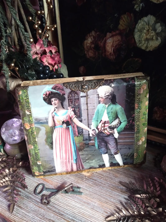 Antique Victorian Green Velvet Photo Album